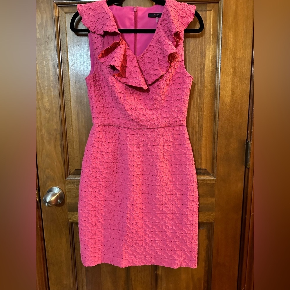 Trina Turk Pink size 2 comfy sleeveless dress